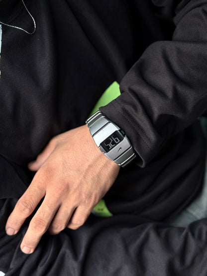 D-LINE DIGITAL WATCH