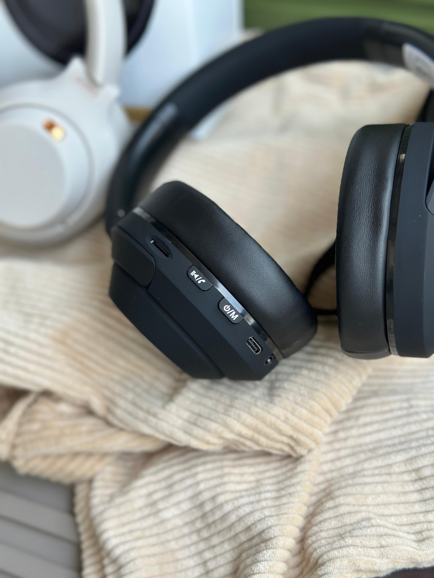 HEADPHONES