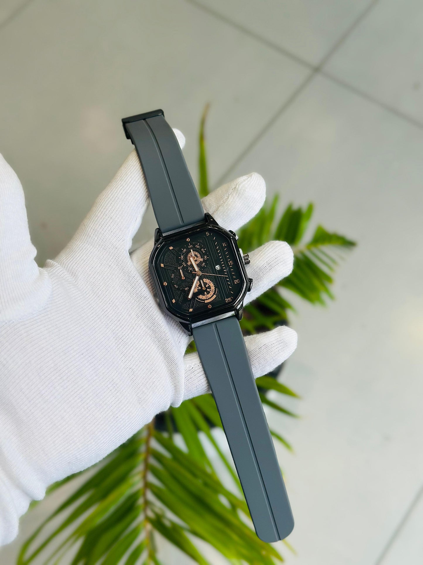 MAGNETIC STRAP WATCH